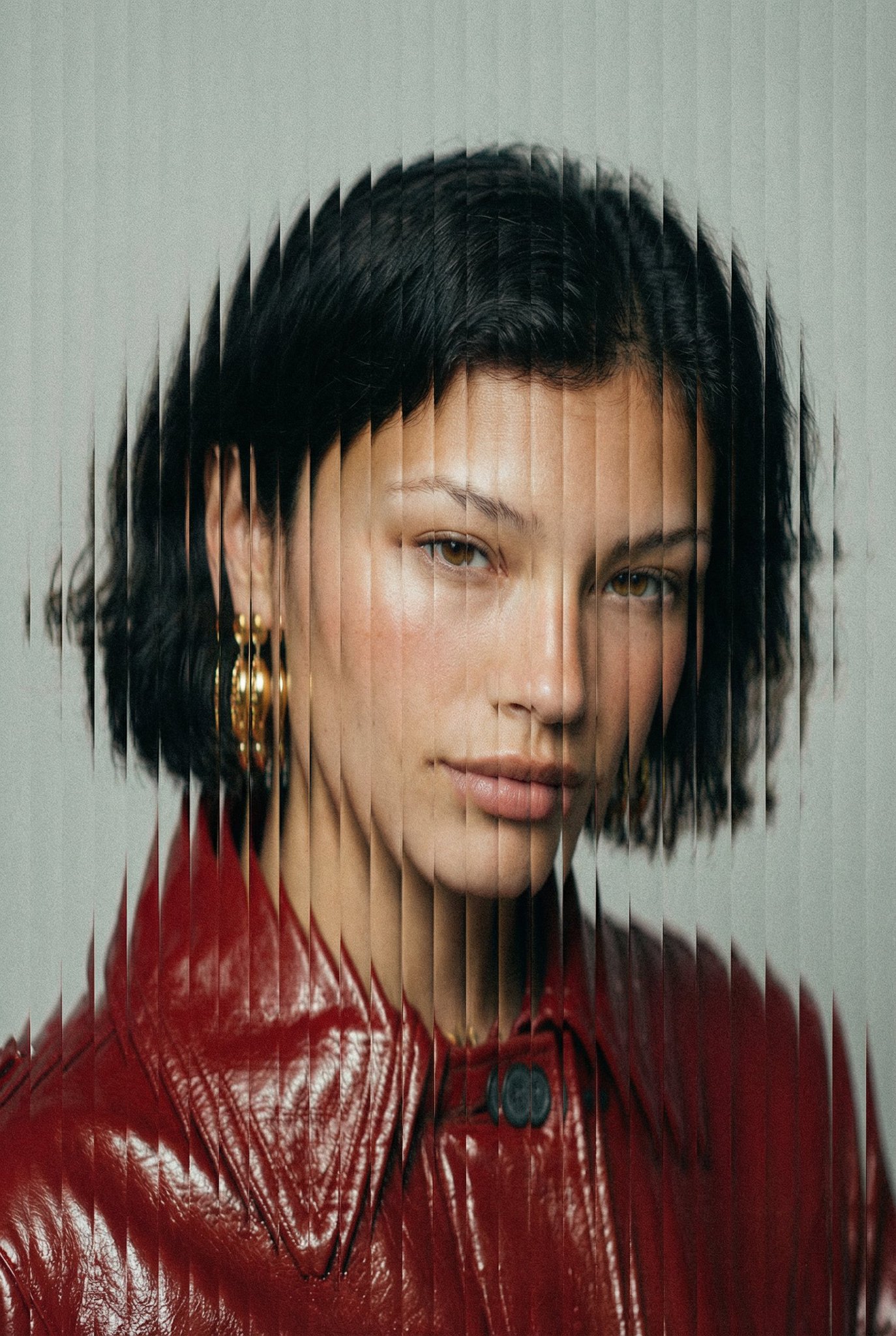 Style Name Vertical Slice Glitch Description High-fashion Portrait with Vertical Slice
