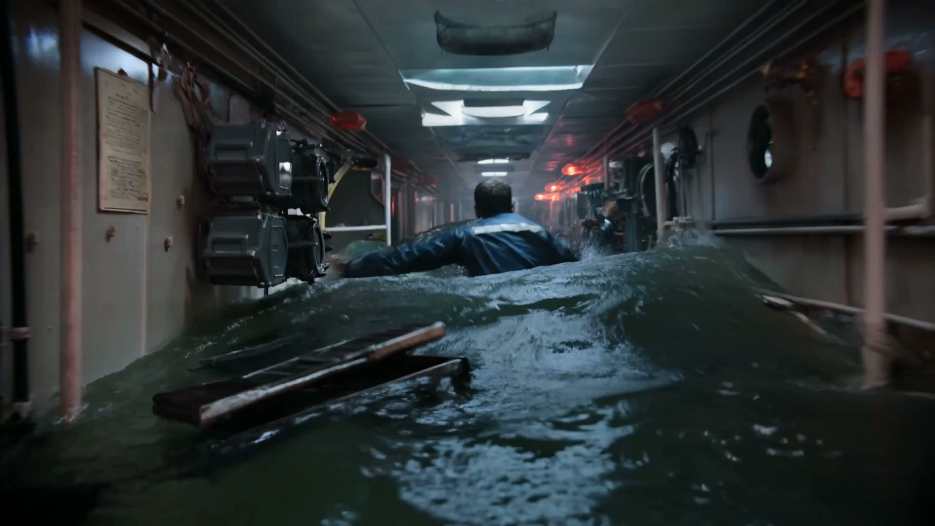Submarine Flooding Crisis Rescue
