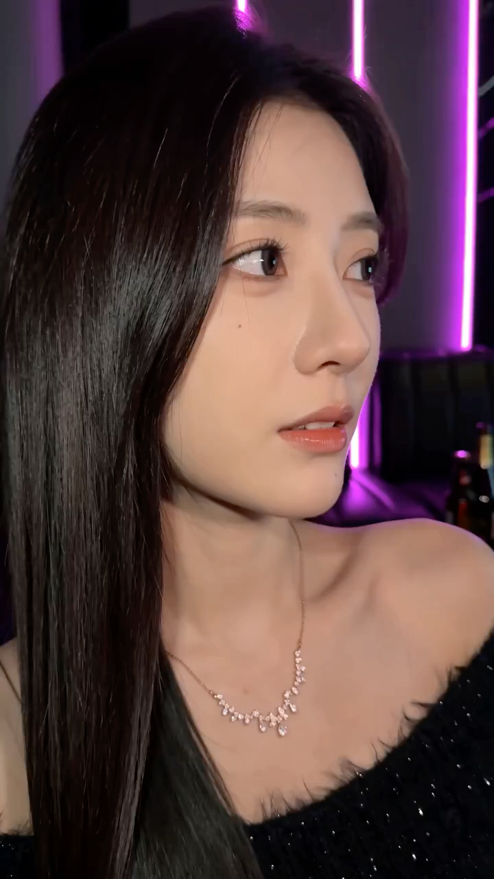 Neon Ktv Charming Girlfriend